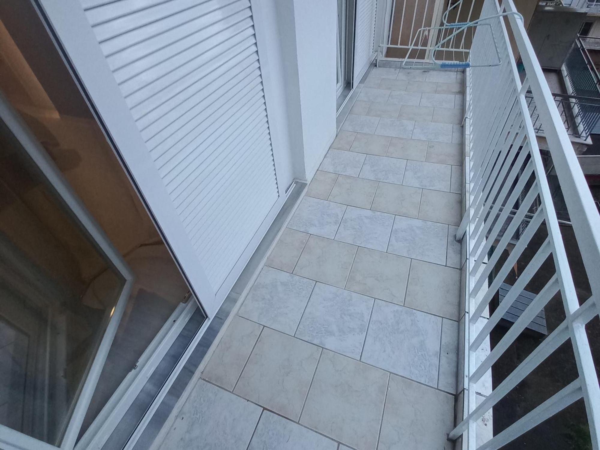 סרס Central 3 Modern Apartment With Free Parking מראה חיצוני תמונה